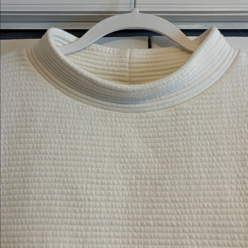 French Connection Winter White Wide Ribbed Short Sleeve Knit Sweater Top - Picture 3 of 9
